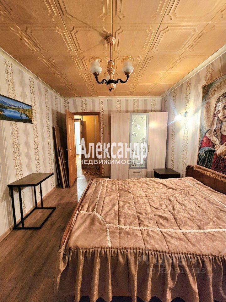 Продажа 3-комн квартиры на вторичном рынке Кириши, проспект Ленина, 48