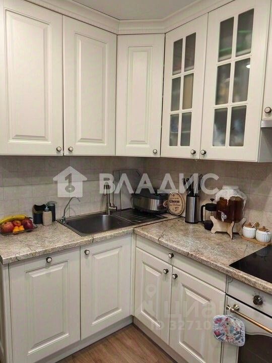 Продажа 2-комн квартиры на вторичном рынке бульвар Александра Грина, 2к1