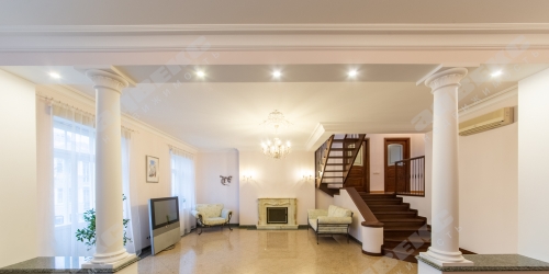 5-комн квартира Пушкин г., Дворцовая ул., 5