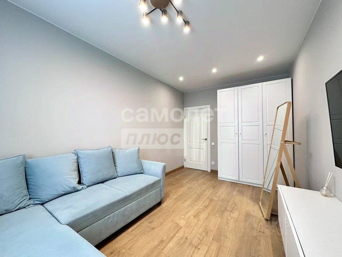 Продажа 1-комн квартиры на вторичном рынке улица Оптиков, 37