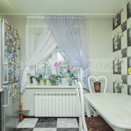 Продажа 3-комн квартиры на вторичном рынке Наро-Фоминск г, Пешехонова ул,  д. 5