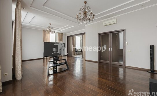 Продажа 3-комн квартиры на вторичном рынке ул Мосфильмовская,  д. 8,  к. 1