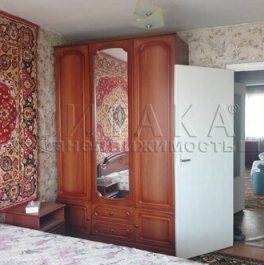Продажа 3-комн квартиры на вторичном рынке Луга, ул Красной Артиллерии,  д. 9