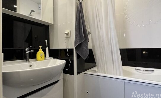 Аренда 2-комн квартиры на вторичном рынке Выползов переулок,  д. 8