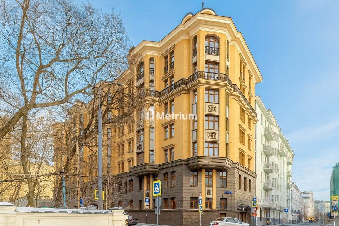 Продажа 4-комн квартиры на вторичном рынке Колымажный переулок, 10