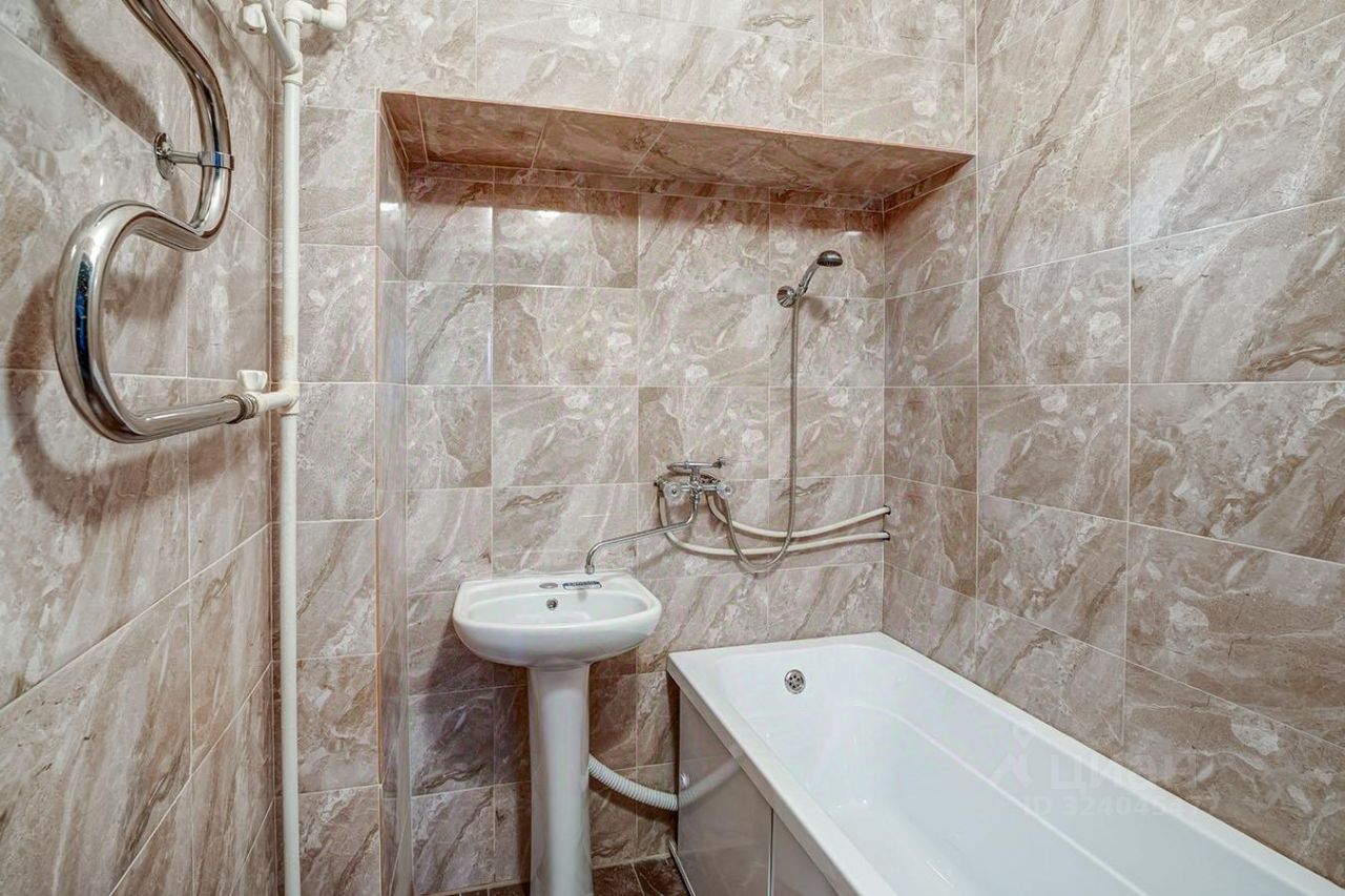 Продажа 1-комн квартиры на вторичном рынке Боровая улица, 58В