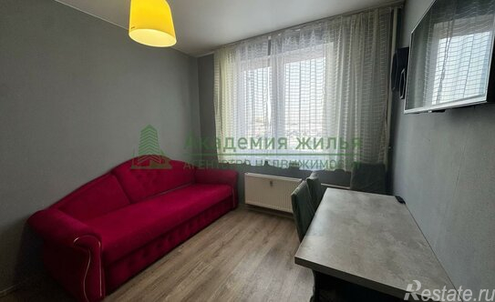 Продажа 2-комн квартиры на вторичном рынке ул Логинова,  д. 7,  к. 2