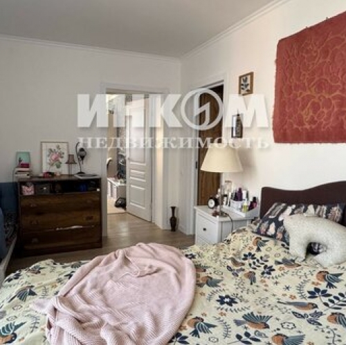 2-комн квартира улица Лестева,  д. 20