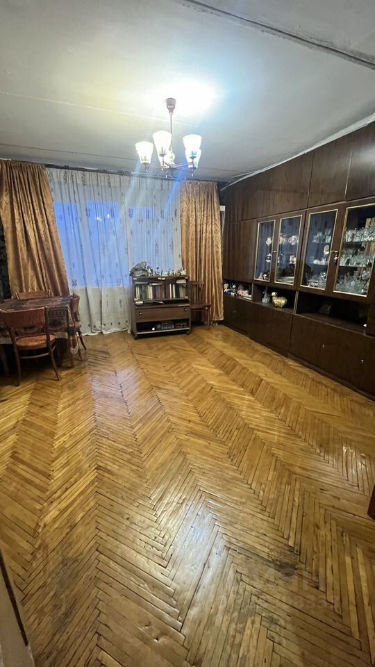 Продажа 4-комн квартиры на вторичном рынке Дедовск г., улица Маршала Жукова,  д. 2