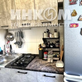 Продажа 3-комн квартиры на вторичном рынке Кавказский б-р,  д. 12