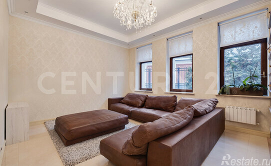 Продажа 4-комн квартиры на вторичном рынке Зачатьевский 2-й пер,  д. 11