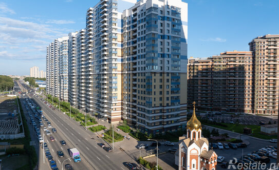 Продажа 3-комн квартиры на вторичном рынке Коломяжский пр-кт,  д. 13 к3