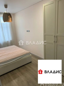 Продажа 4-комн квартиры на вторичном рынке Красногорск, улица Пришвина,  д. 2