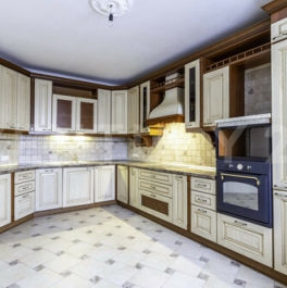 Продажа 3-комн квартиры на вторичном рынке улица Савушкина