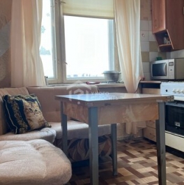 Продажа 1-комн квартиры на вторичном рынке Петергоф г, Ропшинское ш,  д. 11