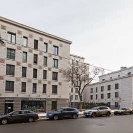 Продажа 3-комн квартиры на вторичном рынке ул Барочная,  д. 4