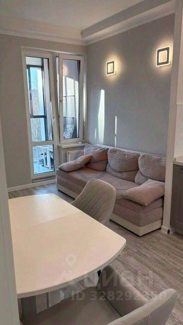Продажа 1-комн квартиры на вторичном рынке бульвар Академика Ландау, 5к1
