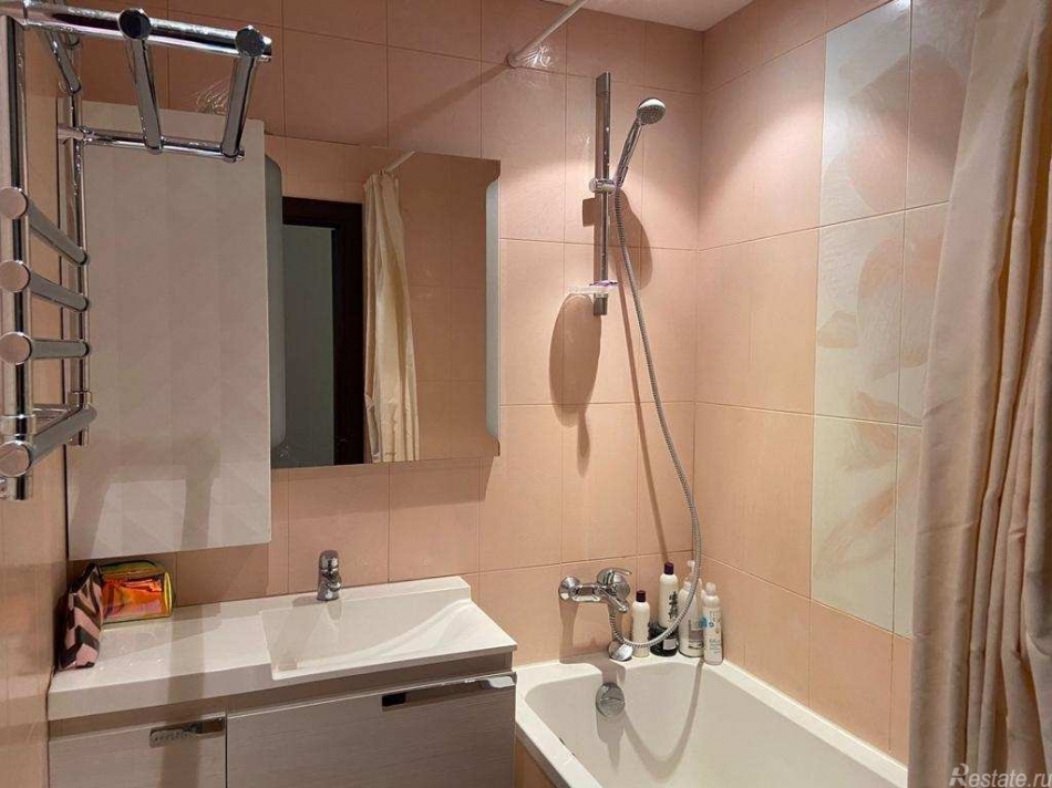 Продажа 2-комн квартиры на вторичном рынке Химки г, Бабакина ул ,  д. 7