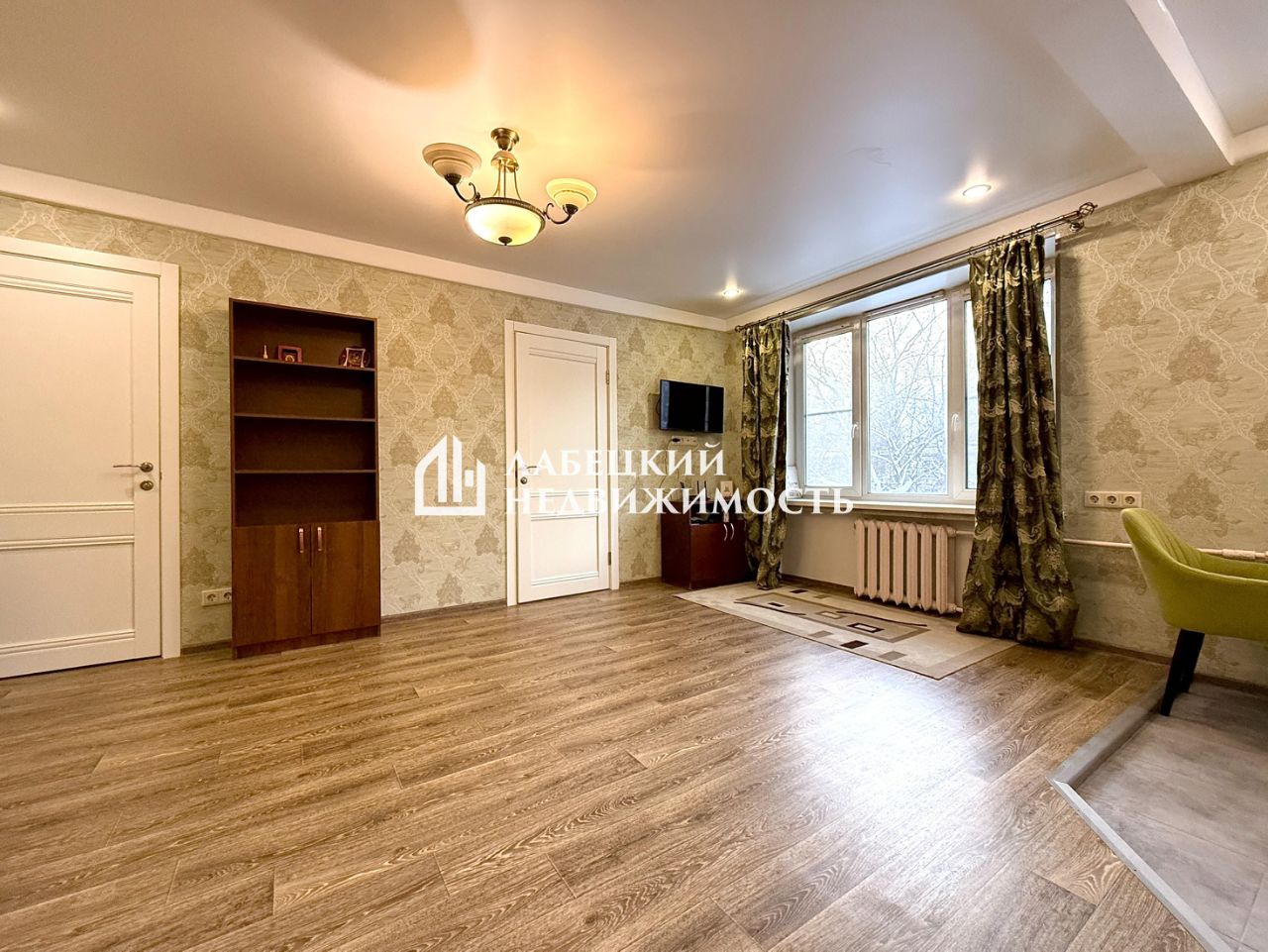 Продажа 2-комн квартиры на вторичном рынке Омская улица, 28