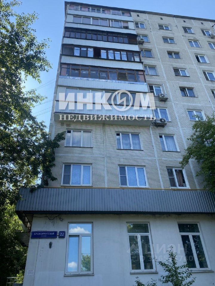 Продажа 3-комн квартиры на вторичном рынке Кременчугская улица,  д. 22