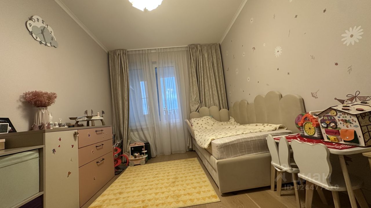 Продажа 4-комн квартиры на вторичном рынке бульвар Маршала Рокоссовского,  д. 6к1