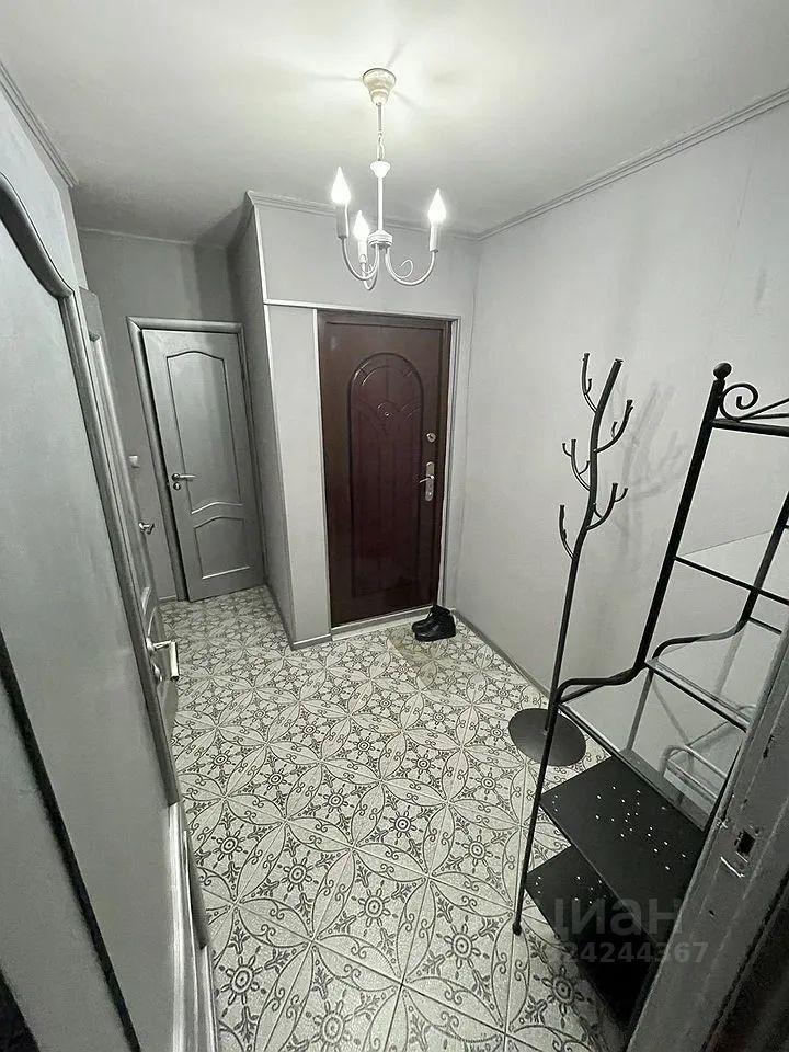 Аренда 2-комн квартиры на вторичном рынке Болотниковская улица, 37