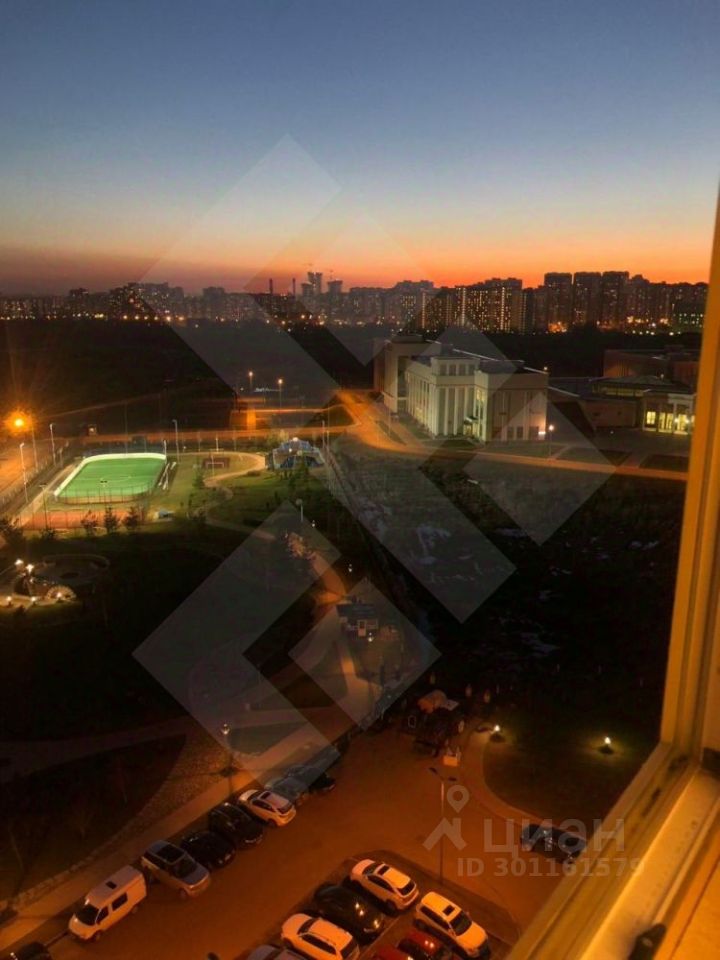 Продажа 4-комн квартиры на вторичном рынке Ломоносовский проспект, 25к3