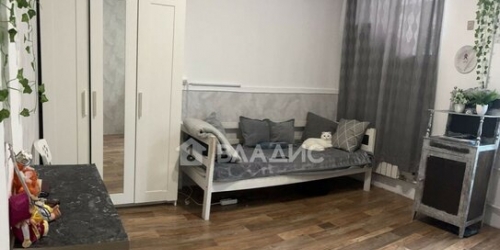4-комн квартира Полтавская ул,  д. 14