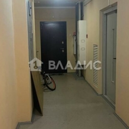 Продажа 1-комн квартиры на вторичном рынке Маресьева ул,  д. 12 к2