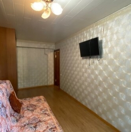 Продажа 3-комн квартиры на вторичном рынке ул Чугунные Ворота,  д. 17