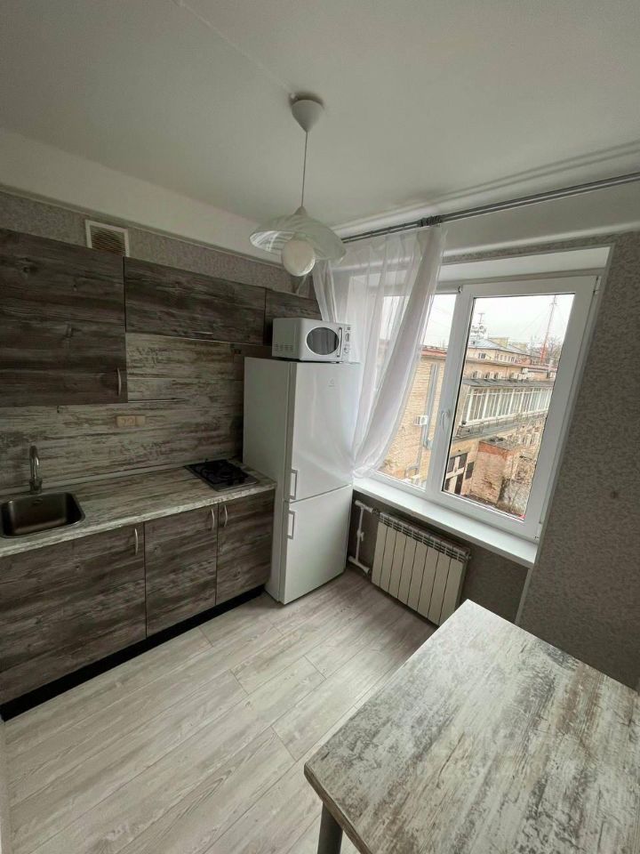 Продажа 1-комн квартиры на вторичном рынке Авиационная улица, 22