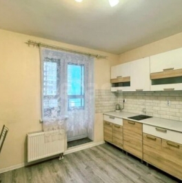 Продажа 1-комн квартиры на вторичном рынке Русановская ул,  д. 18 к6