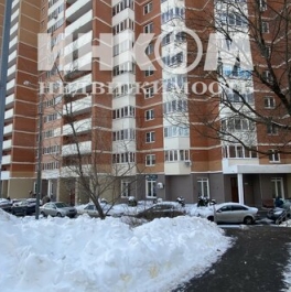 Продажа 1-комн квартиры на вторичном рынке улица Новаторов,  д. 4 к5