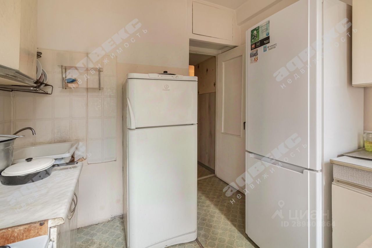 Продажа комнаты проспект Космонавтов, 18К1