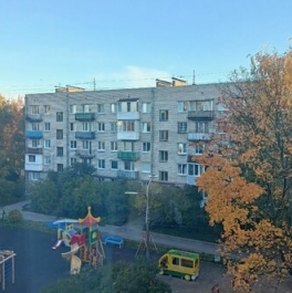 Продажа 3-комн квартиры на вторичном рынке Кронштадт г, Флотская ул,  д. 7