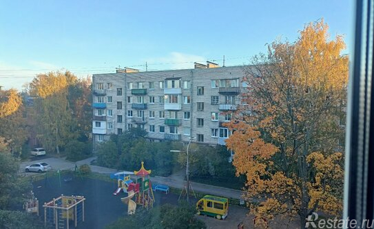 Продажа 3-комн квартиры на вторичном рынке Кронштадт г, Флотская ул,  д. 7