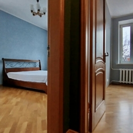 Продажа 3-комн квартиры на вторичном рынке улица Маршала Василевского,  д. 9 к3