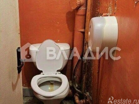 Продажа 2-комн квартиры на вторичном рынке Сходня, Вишнёвая улица,  д. 12