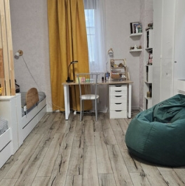 Продажа 2-комн квартиры на вторичном рынке Радужная улица,  д. 5