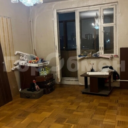 Продажа 1-комн квартиры на вторичном рынке ул Изумрудная,  д. 9