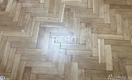 Продажа 2-комн квартиры на вторичном рынке улица Солдата Корзуна,  д. 42