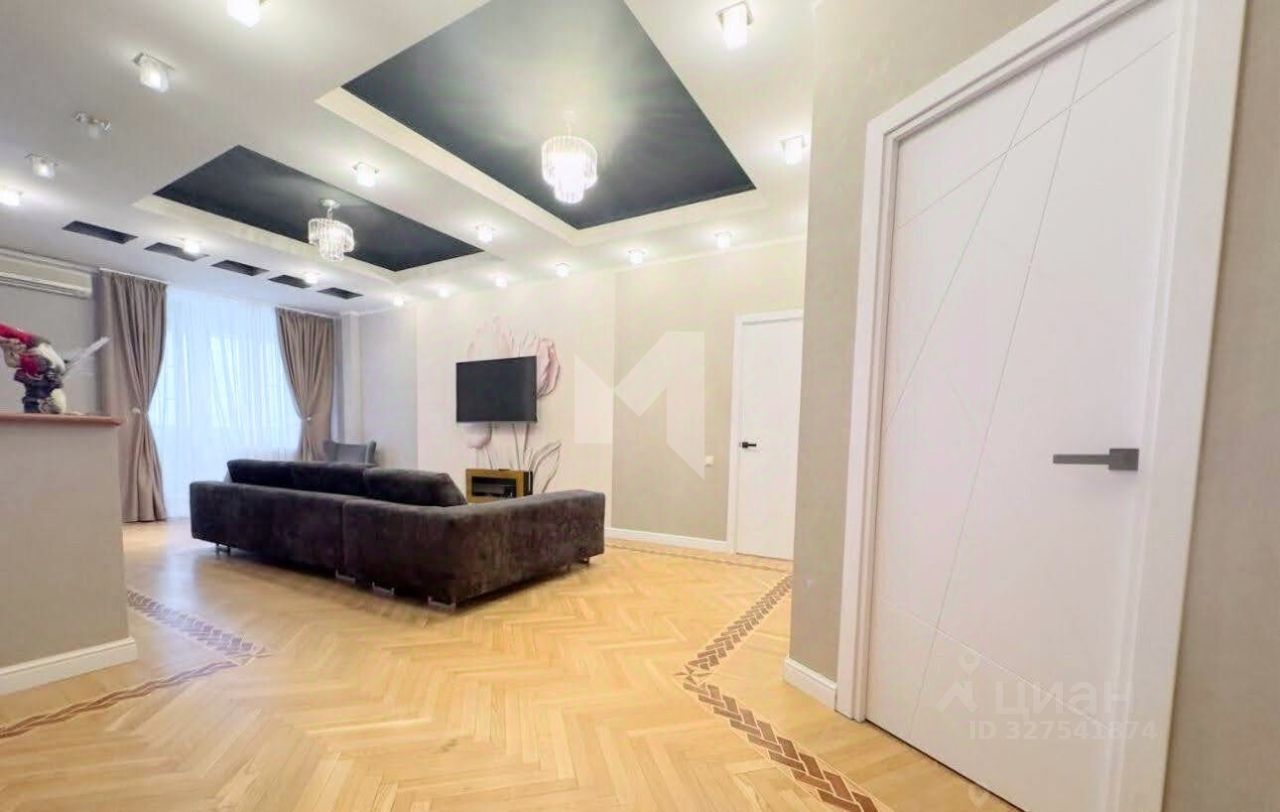 Продажа 5-комн квартиры на вторичном рынке улица Бажова, 24к2
