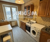 Продать Квартиры вторичка Парковая 16-я ул  18 