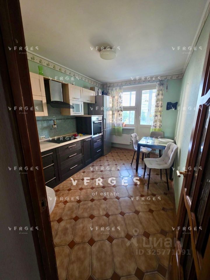 Продажа 2-комн квартиры на вторичном рынке Большая Очаковская улица, 28