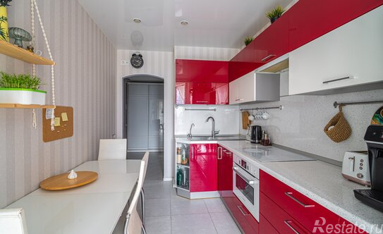 Продажа 2-комн квартиры на вторичном рынке ул Туристская,  д. 24/42