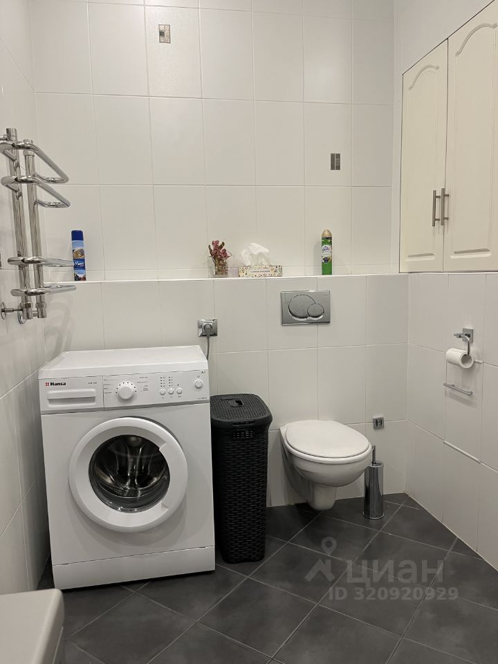 Продажа 1-комн квартиры на вторичном рынке Бассейная улица, 10