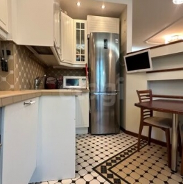 Продажа 3-комн квартиры на вторичном рынке Озерковский 3-й пер,  д. 1 к1