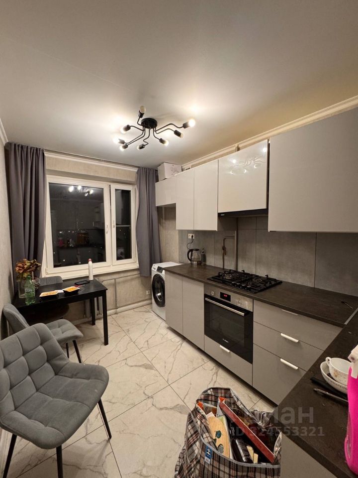 Аренда 2-комн квартиры на вторичном рынке проезд Шокальского, 57К1