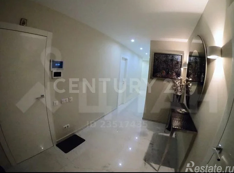 Продажа 3-комн квартиры на вторичном рынке Тепличный пер.,  д. 4