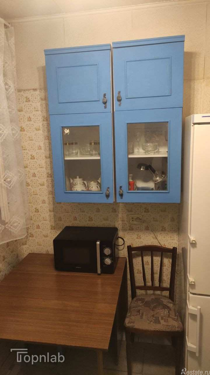 Продажа 2-комн квартиры на вторичном рынке Петергофское ш., 7, к 1